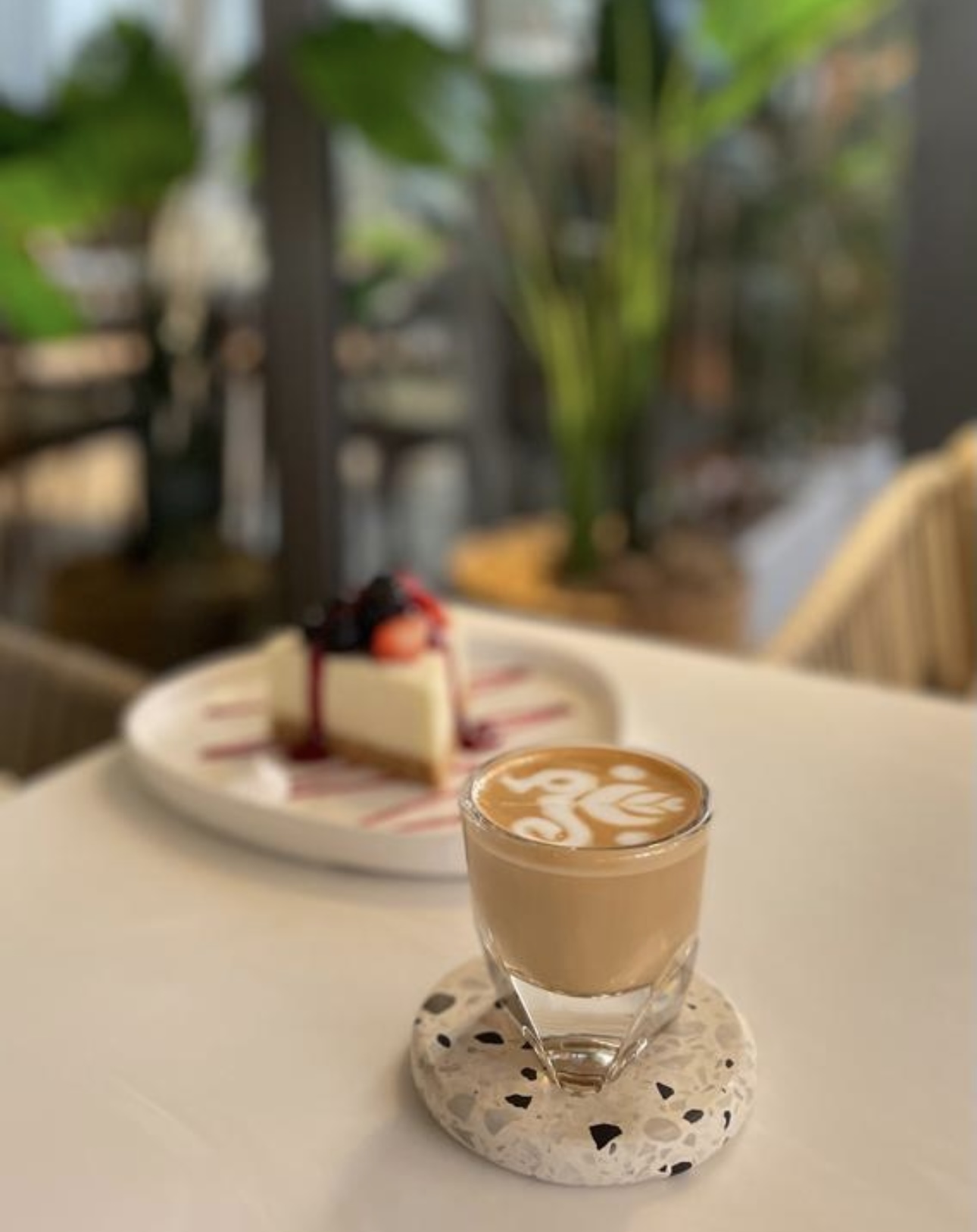 best-coffee-shops-in-dubai-your-local-guide-reviewae